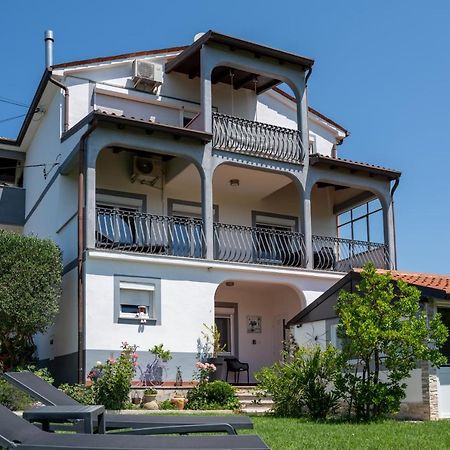 Apartments Villa Bazilika Secovlje Exterior photo