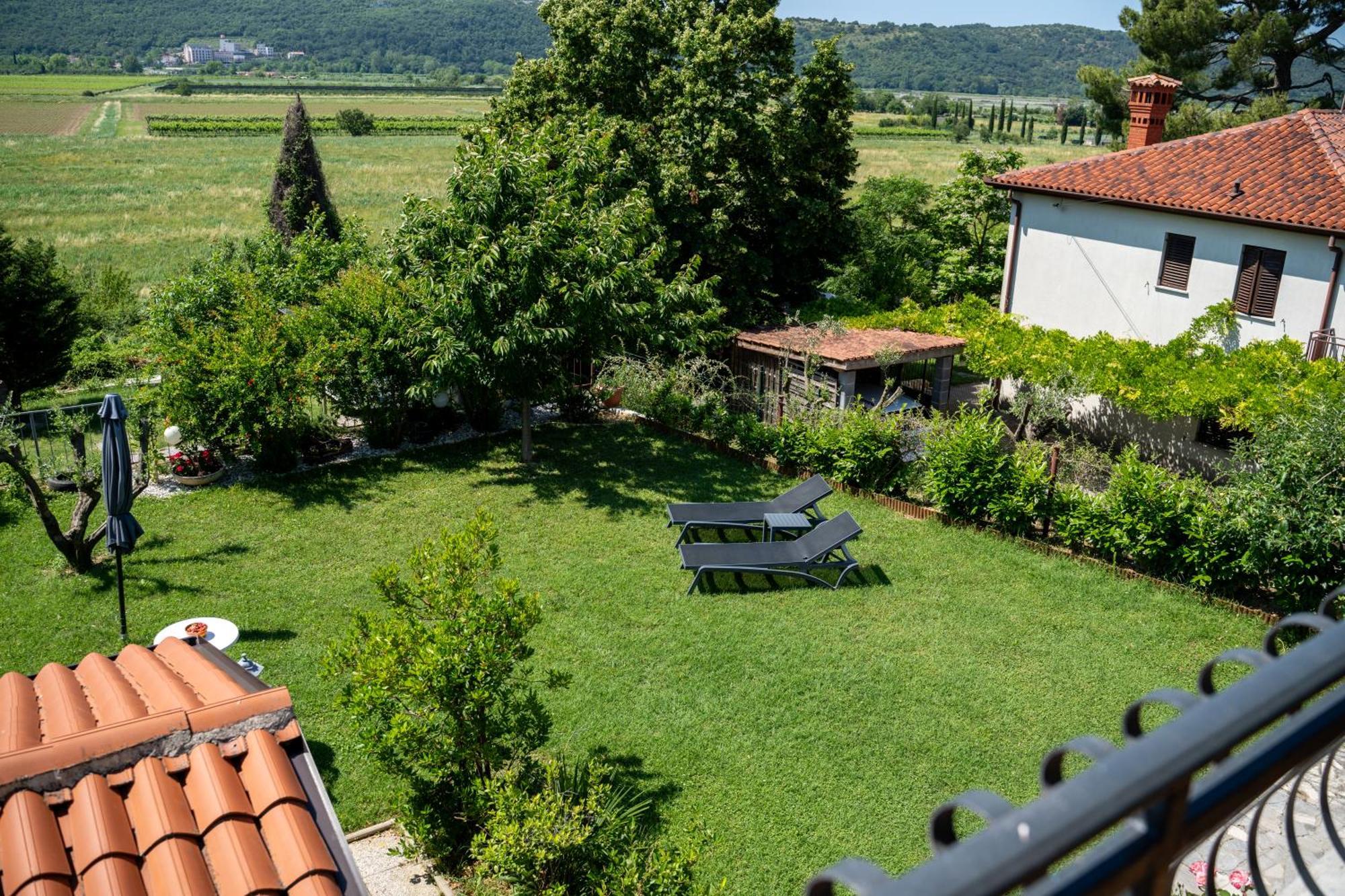 Apartments Villa Bazilika Secovlje Room photo